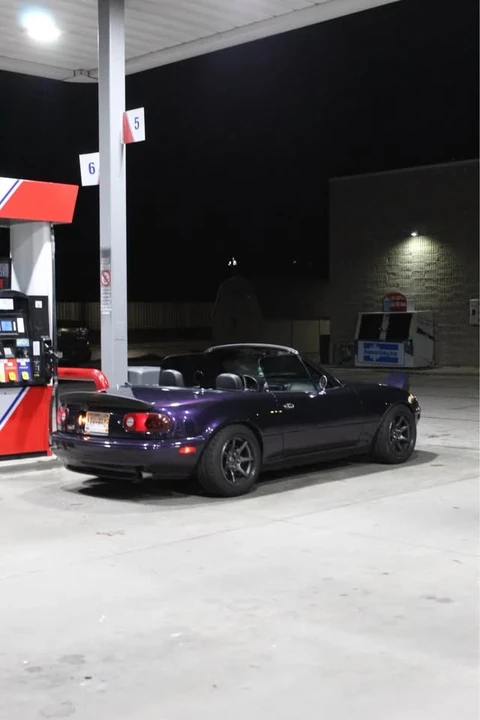 1997 Mazda NA MX-5 Miata - Image 9 of 17