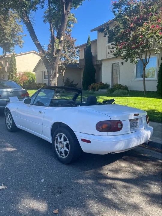 1997 Mazda NA MX-5 Miata - Image 3 of 8