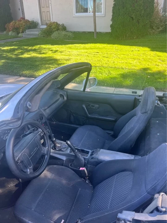 1997 Mazda NA MX-5 Miata - Image 9 of 10