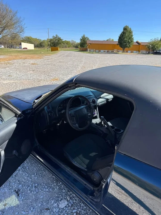 1997 Mazda NA MX-5 Miata - Image 2 of 6