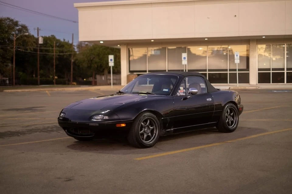 1997 Mazda NA MX-5 Miata - Image 2 of 9