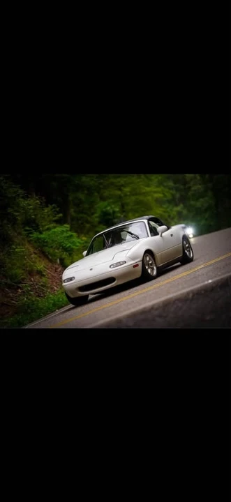 1997 Mazda NA MX-5 Miata - Image 3 of 9