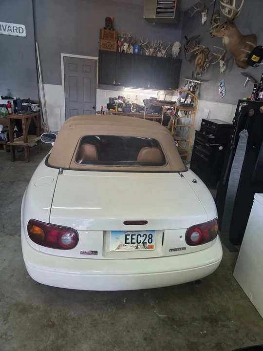 1997 Mazda NA MX-5 Miata - Image 3 of 10