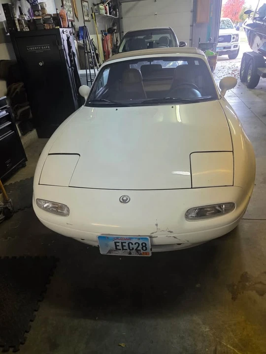 1997 Mazda NA MX-5 Miata - Image 9 of 10
