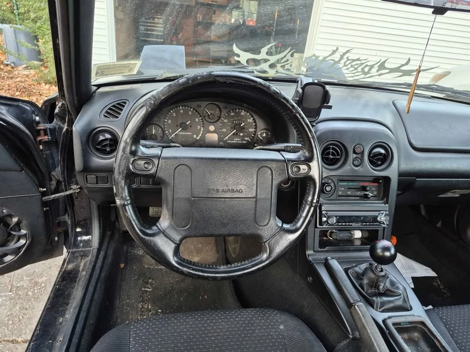 1997 Mazda NA MX-5 Miata - Image 12 of 17