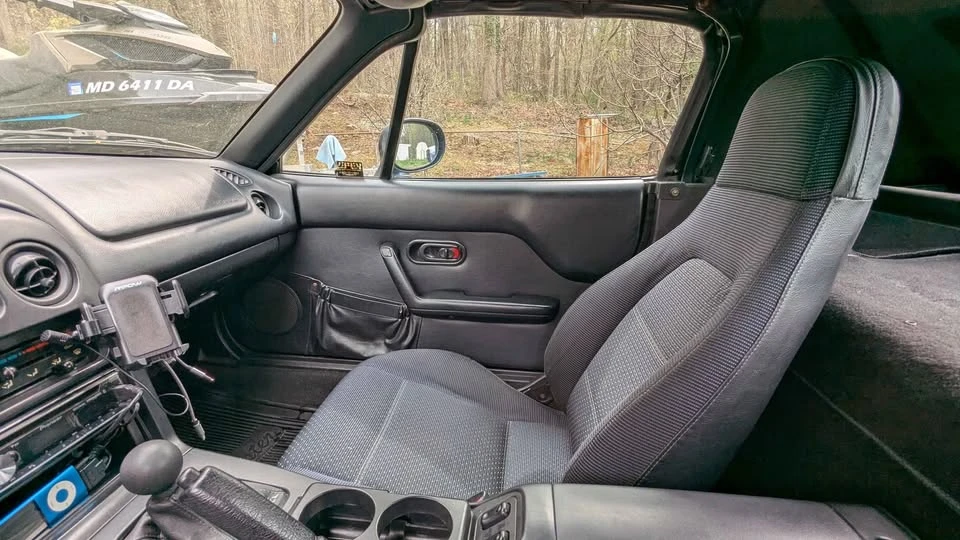 1997 Mazda NA MX-5 Miata - Image 14 of 19