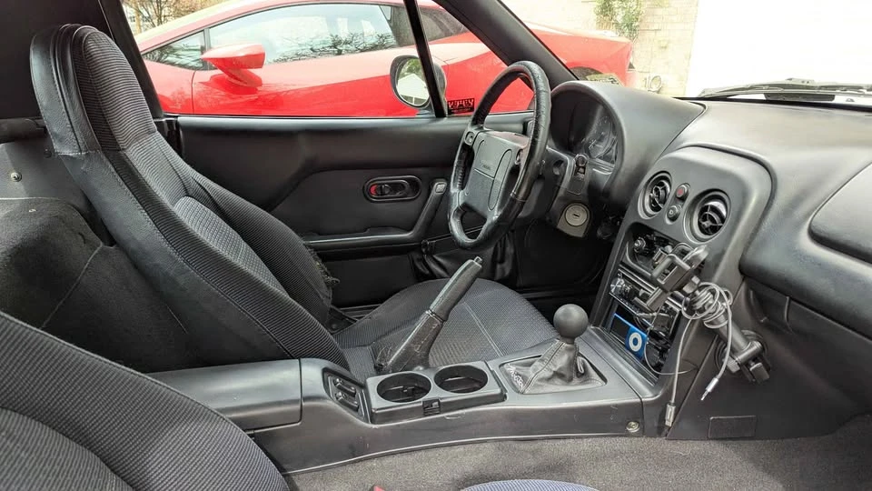 1997 Mazda NA MX-5 Miata - Image 17 of 19