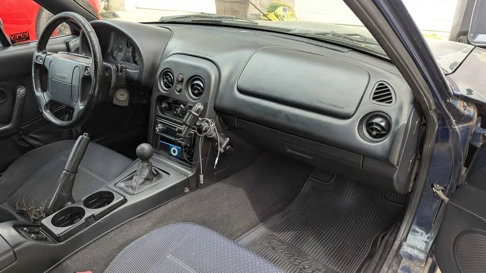 1997 Mazda NA MX-5 Miata - Image 16 of 19
