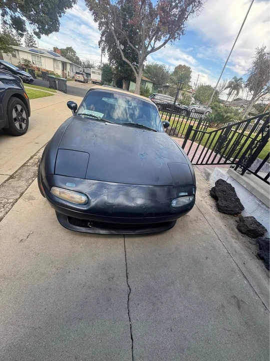 1997 Mazda NA MX-5 Miata - Image 5 of 10