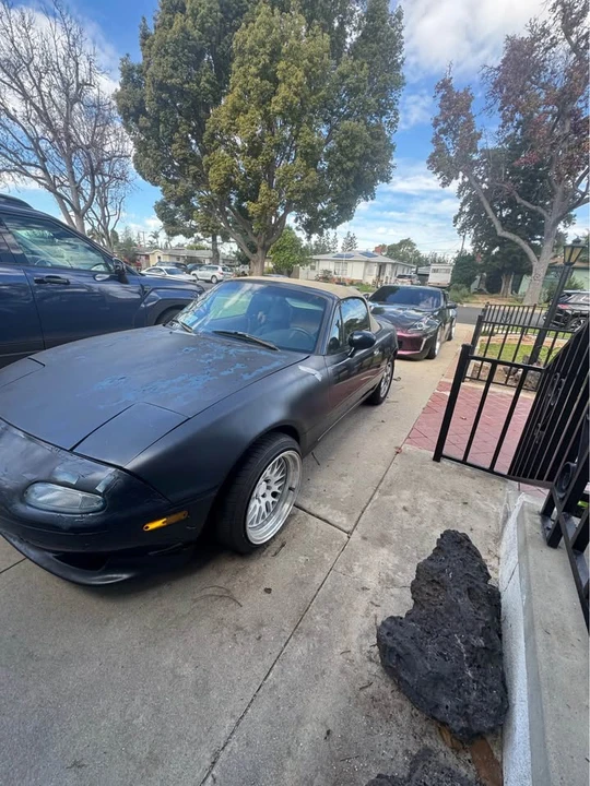 1997 Mazda NA MX-5 Miata - Image 6 of 10