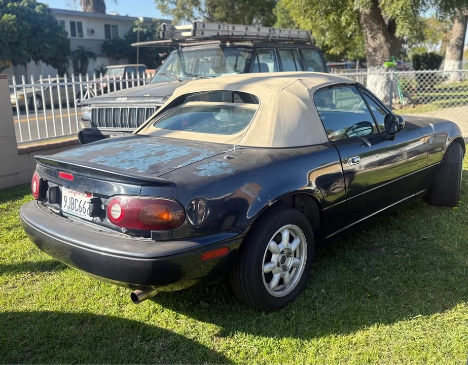 1997 Mazda NA MX-5 Miata - Image 5 of 6