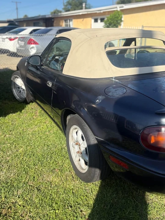 1997 Mazda NA MX-5 Miata - Image 4 of 6