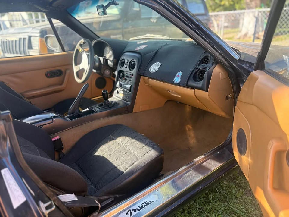 1997 Mazda NA MX-5 Miata - Image 7 of 11
