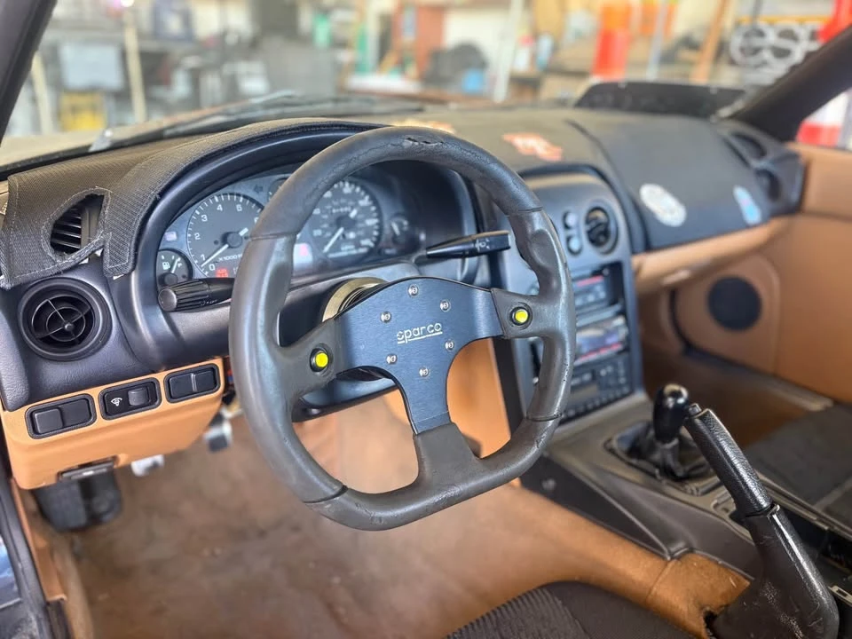 1997 Mazda NA MX-5 Miata - Image 9 of 11