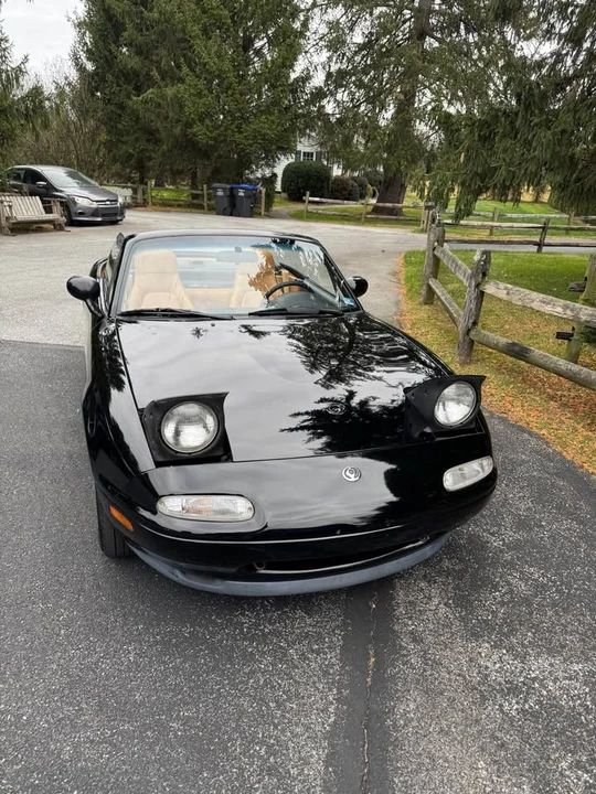 1997 Mazda NA MX-5 Miata - Image 5 of 12