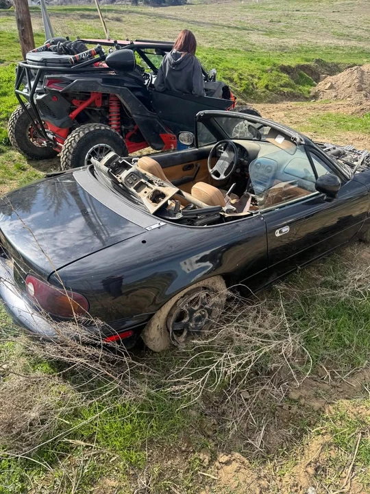 1997 Mazda NA MX-5 Miata - Image 3 of 5