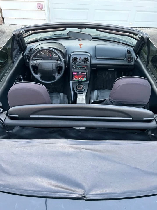 1997 Mazda NA MX-5 Miata - Image 10 of 19