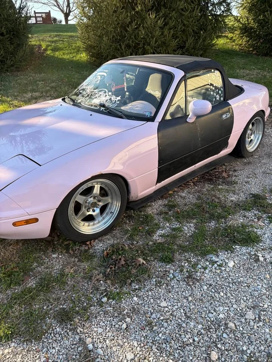1997 Mazda NA MX-5 Miata - Image 5 of 8