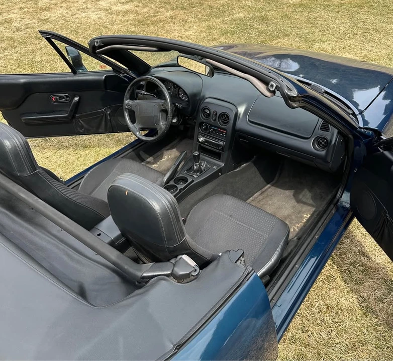 1997 Mazda NA MX-5 Miata - Image 6 of 20