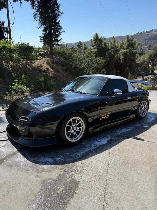 1997 Mazda NA MX-5 Miata - Image 5 of 15