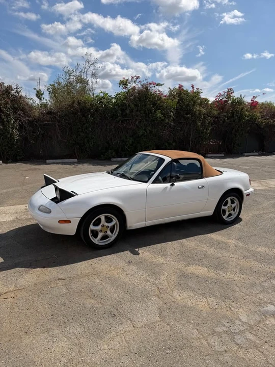 1997 Mazda NA MX-5 Miata - Image 7 of 10