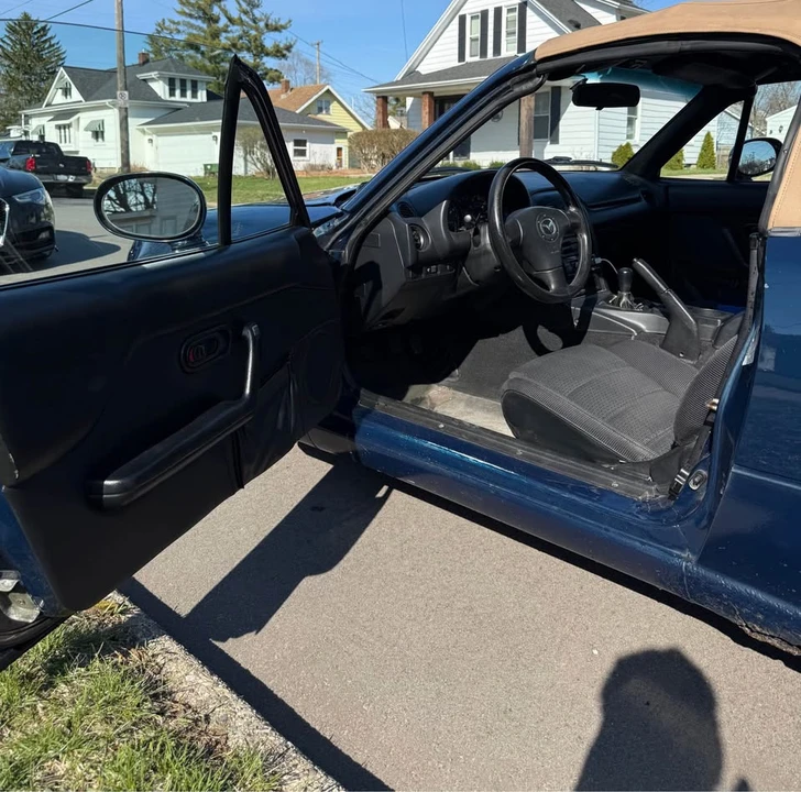 1997 Mazda NA MX-5 Miata - Image 14 of 19