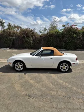 1997 Mazda MX-5 Miata Convertible
