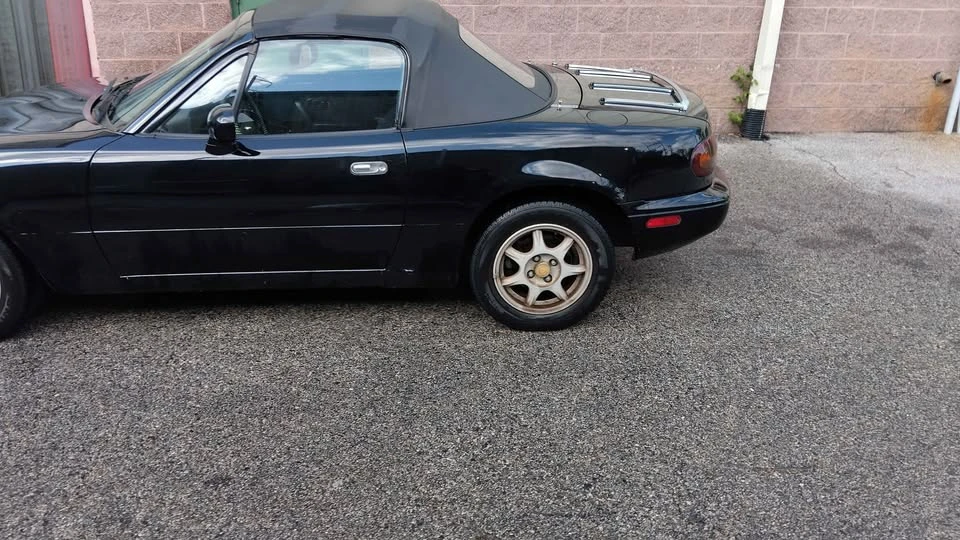 1997 Mazda NA MX-5 Miata - Image 9 of 20