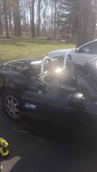 1997 Mazda NA MX-5 Miata - Image 2 of 20