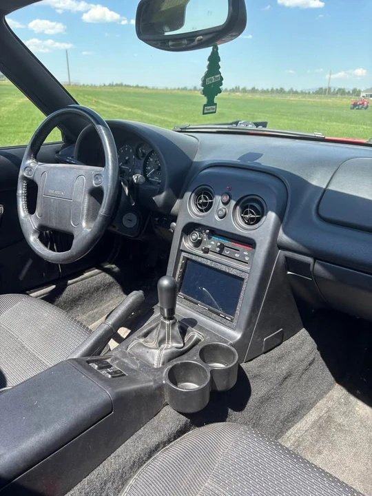 1997 Mazda NA MX-5 Miata - Image 9 of 12