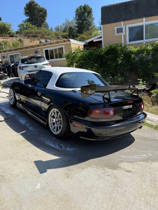 1997 Mazda NA MX-5 Miata - Image 3 of 15