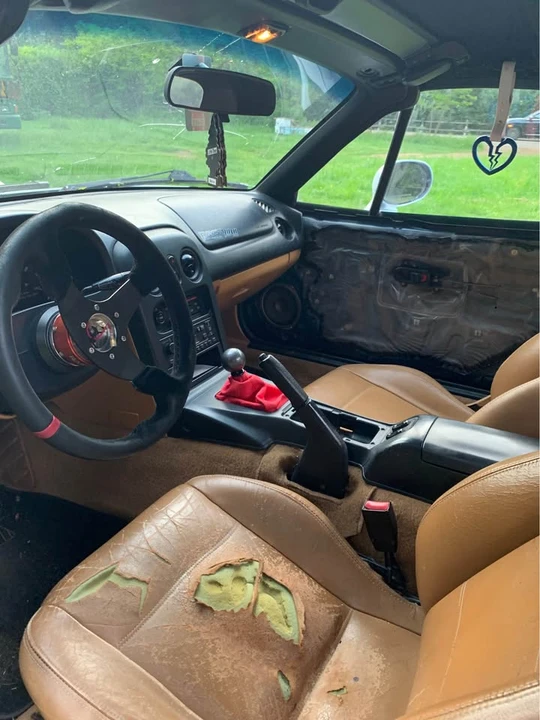 1997 Mazda NA MX-5 Miata - Image 8 of 9