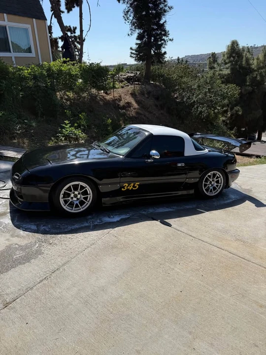 1997 Mazda NA MX-5 Miata - Image 4 of 15