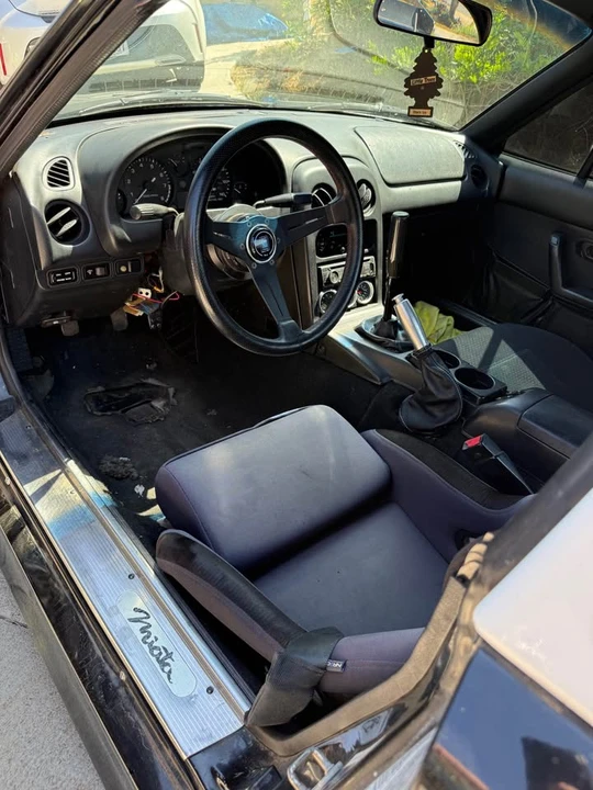 1997 Mazda NA MX-5 Miata - Image 11 of 15