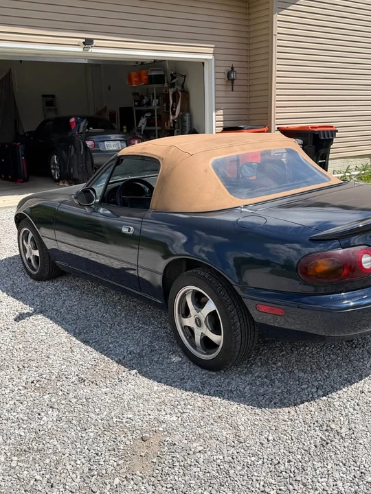 1997 Mazda NA MX-5 Miata - Image 8 of 10