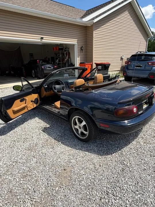 1997 Mazda NA MX-5 Miata - Image 2 of 10