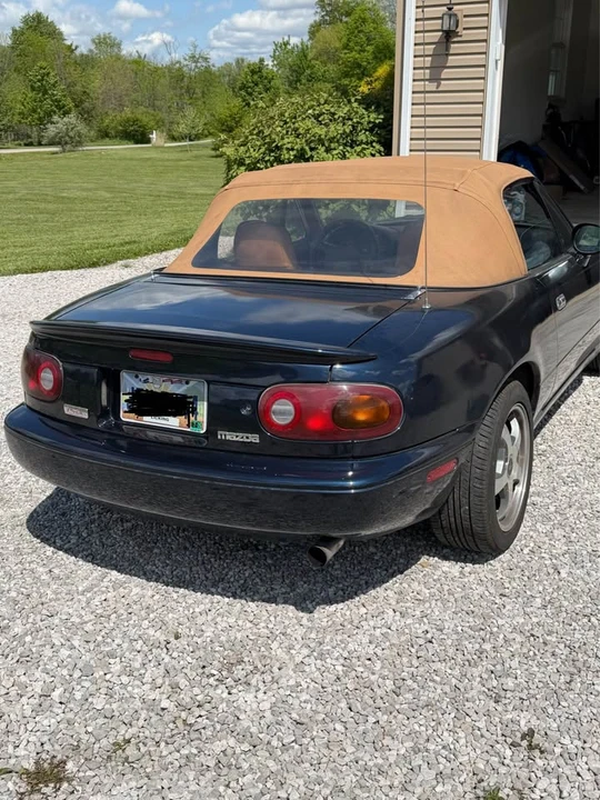 1997 Mazda NA MX-5 Miata - Image 9 of 10