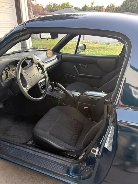 1997 Mazda NA MX-5 Miata - Image 7 of 10