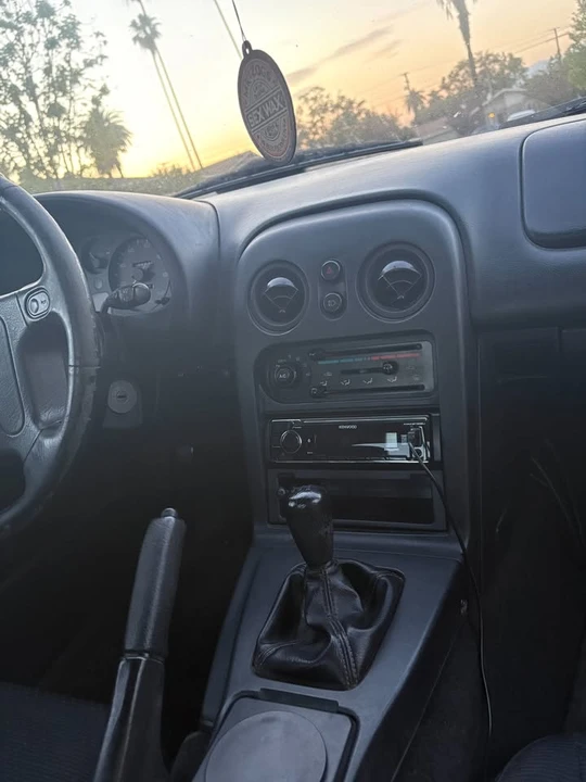 1997 Mazda NA MX-5 Miata - Image 10 of 20