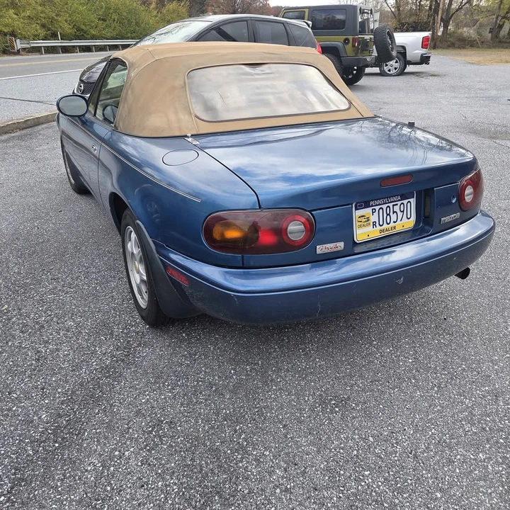 1997 Mazda NA MX-5 Miata - Image 4 of 8