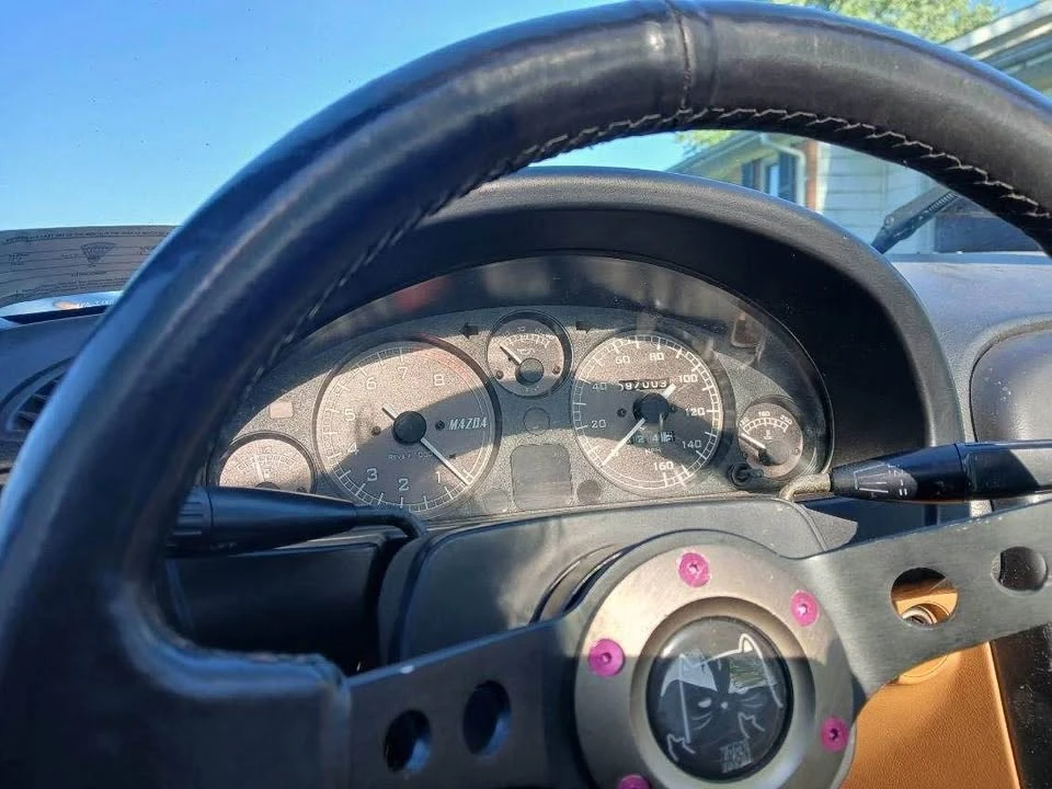 1997 Mazda NA MX-5 Miata - Image 6 of 10