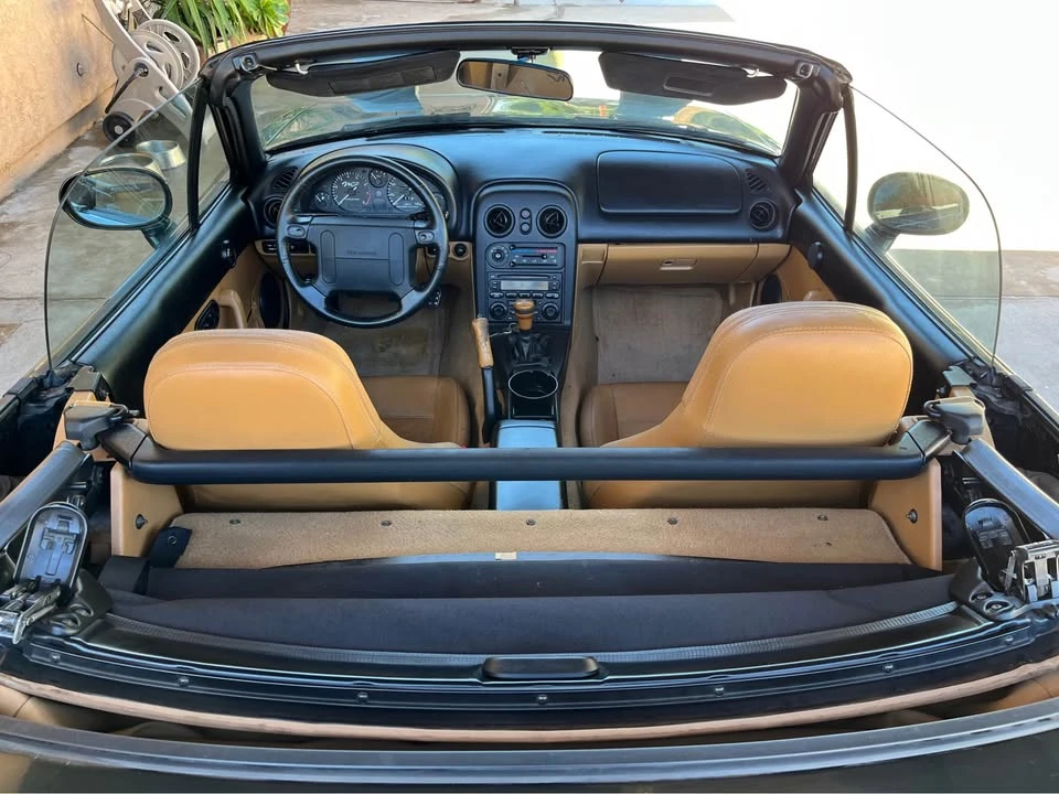 1997 Mazda NA MX-5 Miata - Image 10 of 16