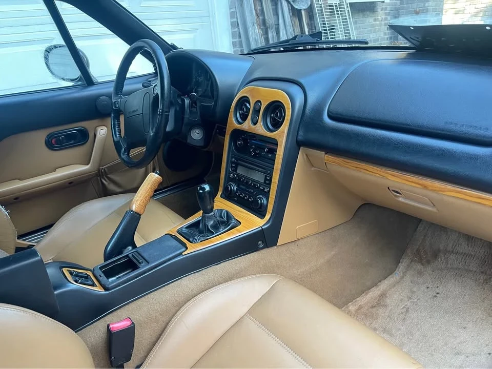 1997 Mazda NA MX-5 Miata - Image 5 of 10