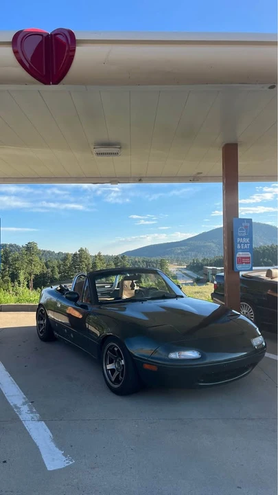 1997 Mazda NA MX-5 Miata - Image 4 of 8