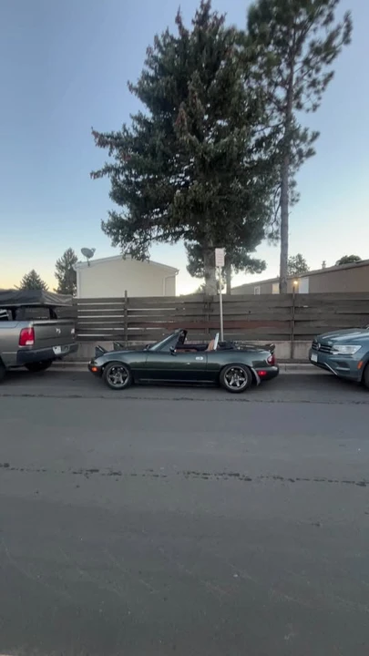 1997 Mazda NA MX-5 Miata - Image 6 of 8