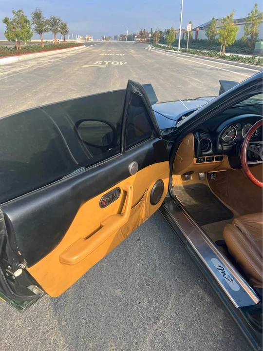 1997 Mazda NA MX-5 Miata - Image 5 of 8