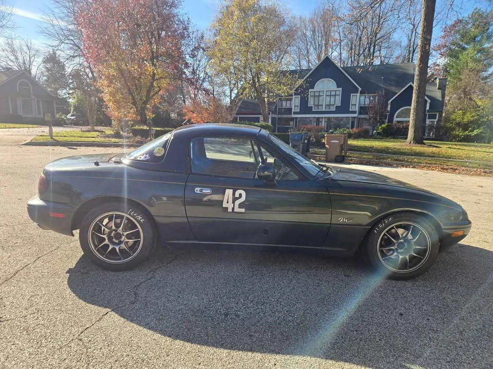 1997 Mazda NA MX-5 Miata - Image 5 of 10