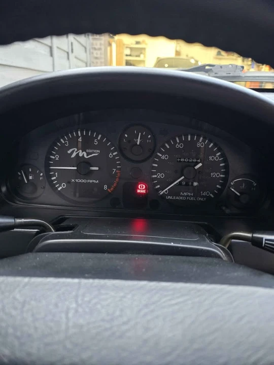 1997 Mazda NA MX-5 Miata - Image 5 of 8