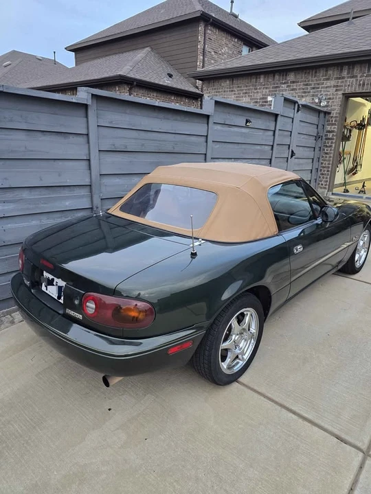 1997 Mazda NA MX-5 Miata - Image 6 of 8
