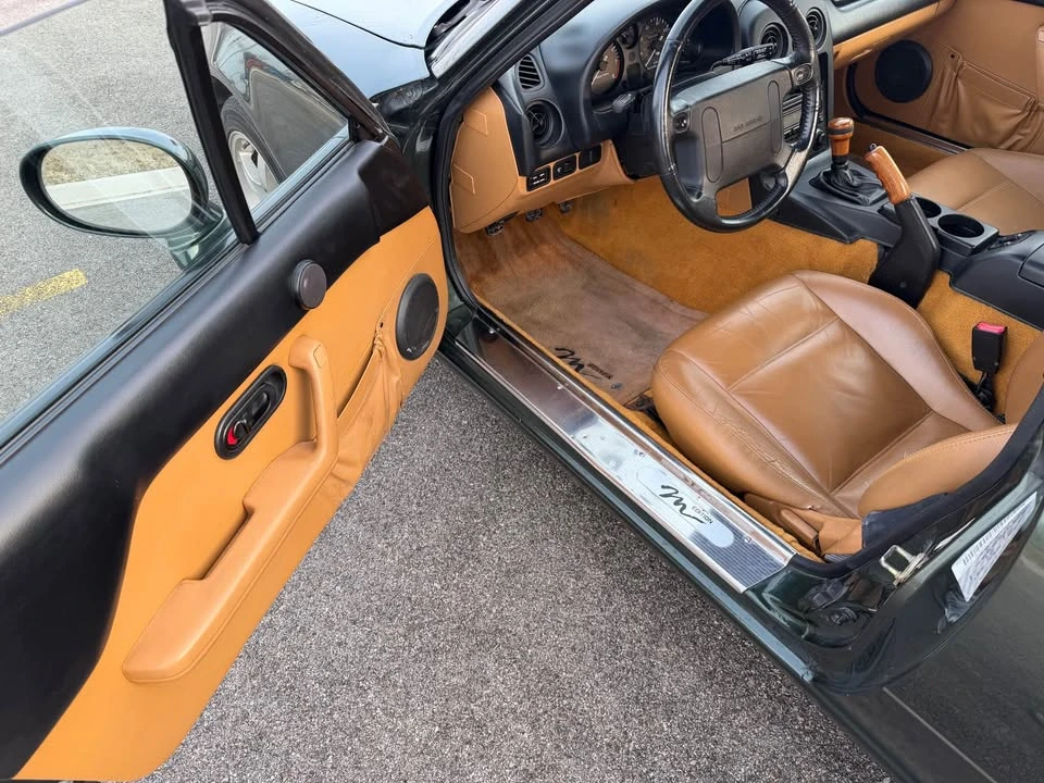 1997 Mazda NA MX-5 Miata - Image 10 of 20